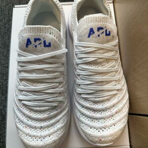 BRAND NEW: APL Women's TechLoom Wave